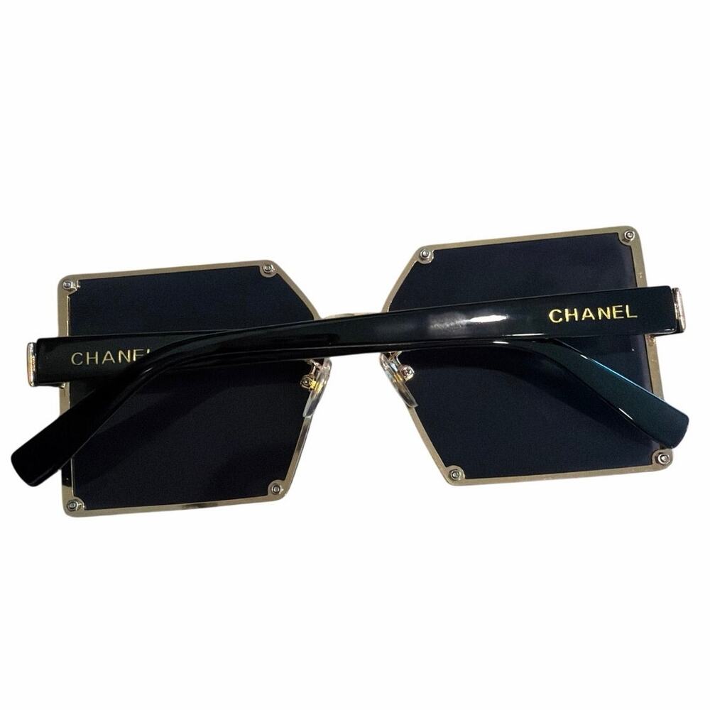 Chanel square sunglasses with case and box - Picture 6 of 10